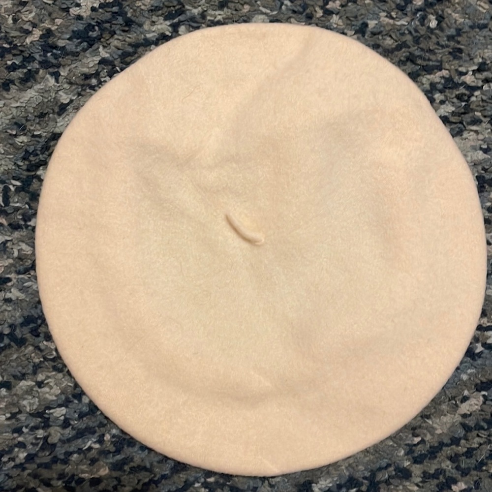 Crème wool beret